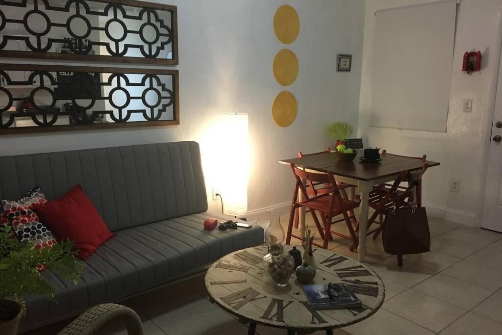 1 Bedroom Apt Near Coconut Grove Miami Exterior foto